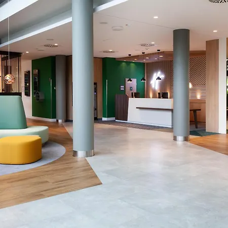 Hotel - By Ihg