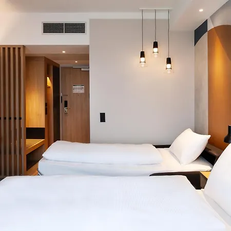 - By Ihg 4* ראטינגן