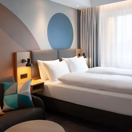- By Ihg Ράτινγκεν