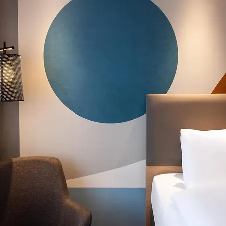 - By Ihg Ξενοδοχείο Ράτινγκεν