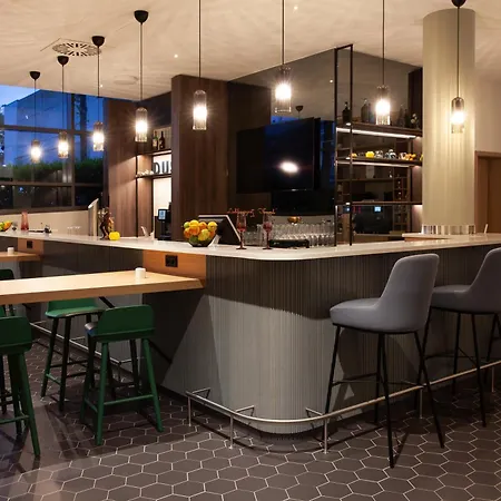 Hotel - By Ihg Ratingen