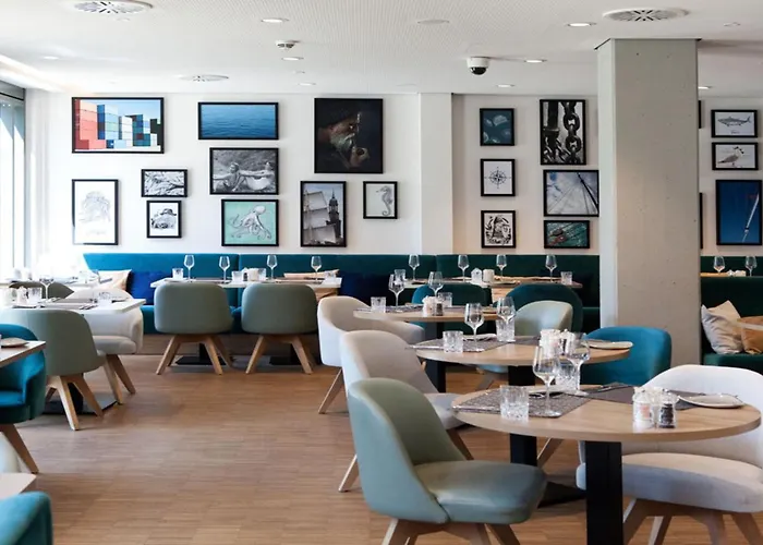 - By Ihg 4* Ratingen